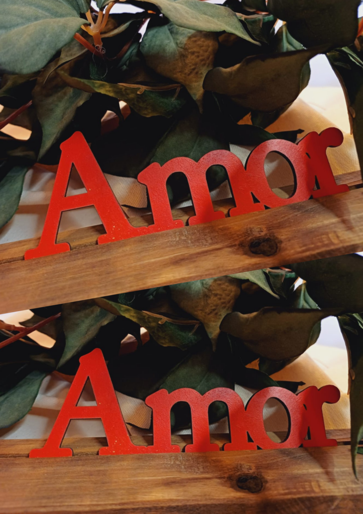 Enfeite De Mesa Decorativa Palavra | Amor