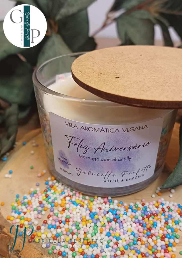 Vela Aromática Vegana com mensagem | ANIVERSÁRIO – 90 grama
